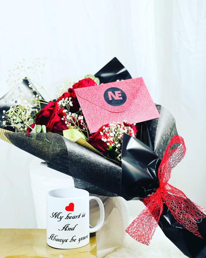 Exceptional bouquet Set Online TNEGifts in UAE