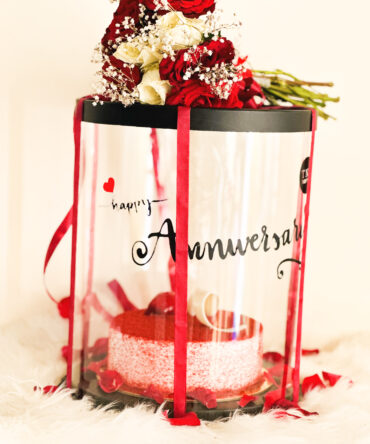 Anniversary Cake Bouquet Gift Online in Dubai